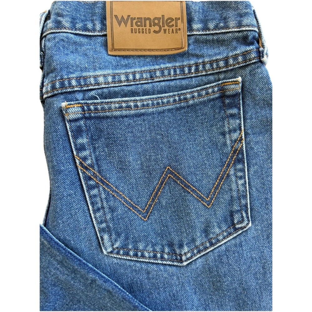 Wrangler Rugged Wear Jeans Mens 32x32 Relaxed Straight Leg Medium Wash Western